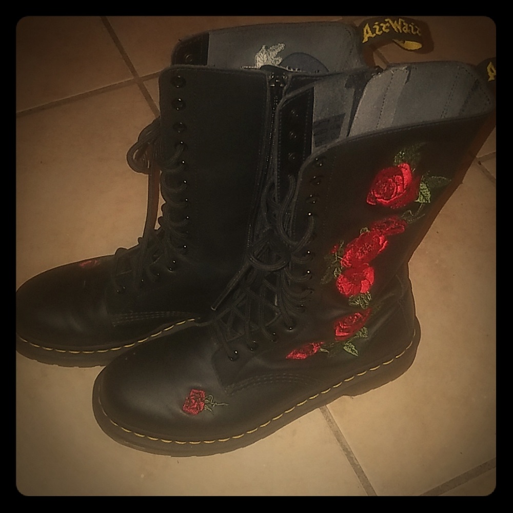 Vonda Dr. Martens